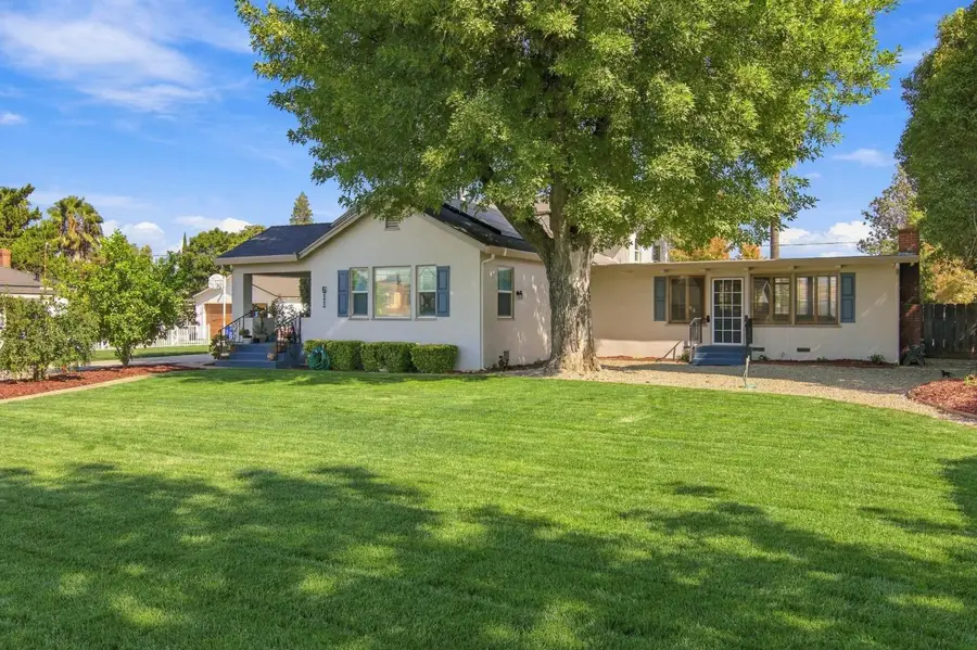 611 E 20th Street, Merced, CA 95340 - #2
