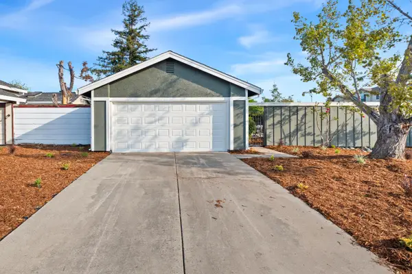 2 Hedgerow Court, Sacramento, CA 95823