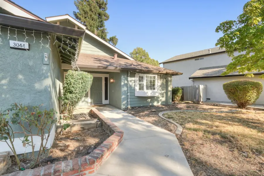 3044 Mill Oak Way, Sacramento, CA 95833 - #2