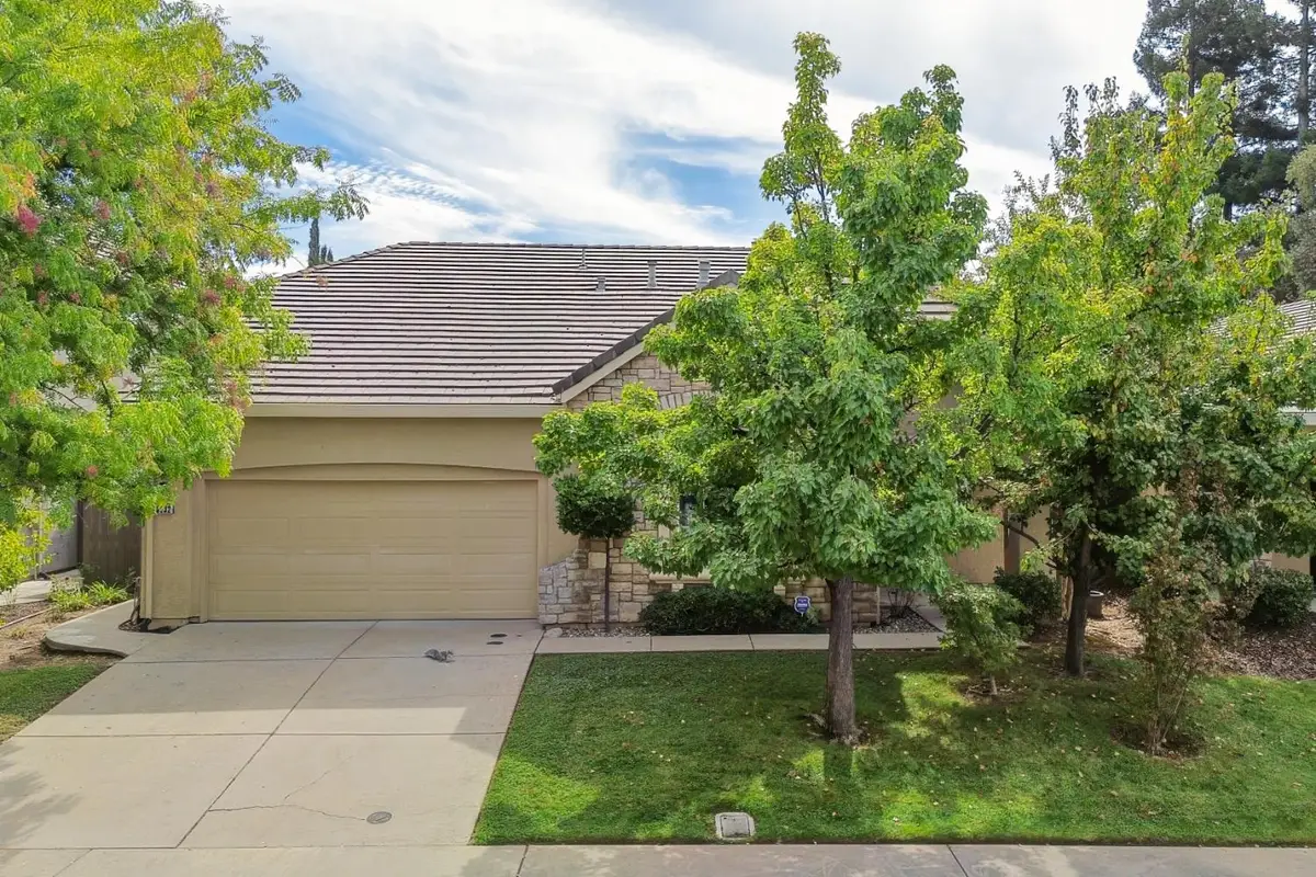 6032 Roswitha Court, Carmichael, CA 95608 - #1