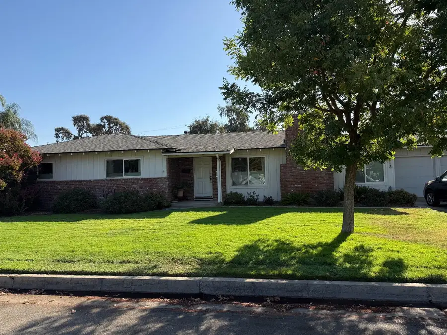 213 Hilton Street, Madera, CA 93637 - #2