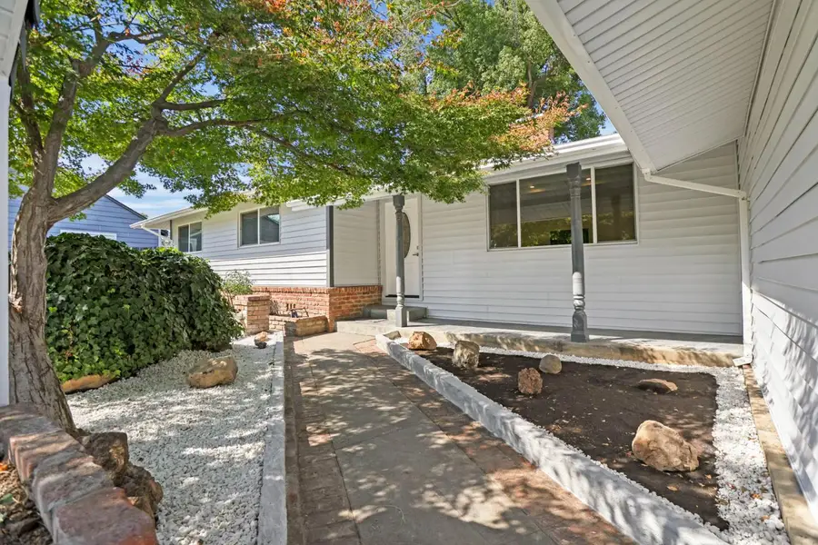 4613 B Parkway, Sacramento, CA 95823 - #2