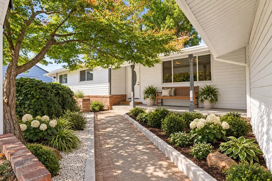 4613 B Parkway, Sacramento, CA 95823 - #3