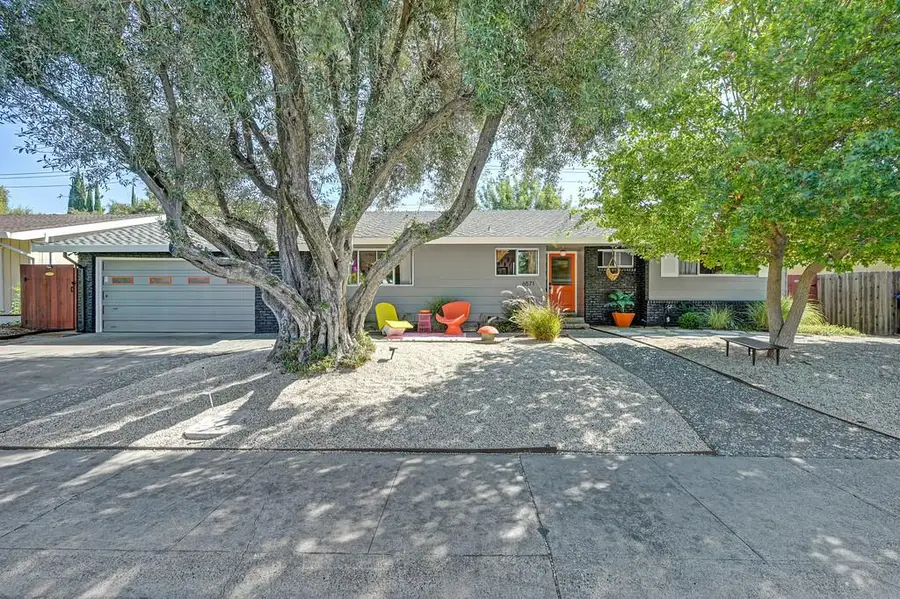 6571 Lake Park Drive, Sacramento, CA 95831 - #2