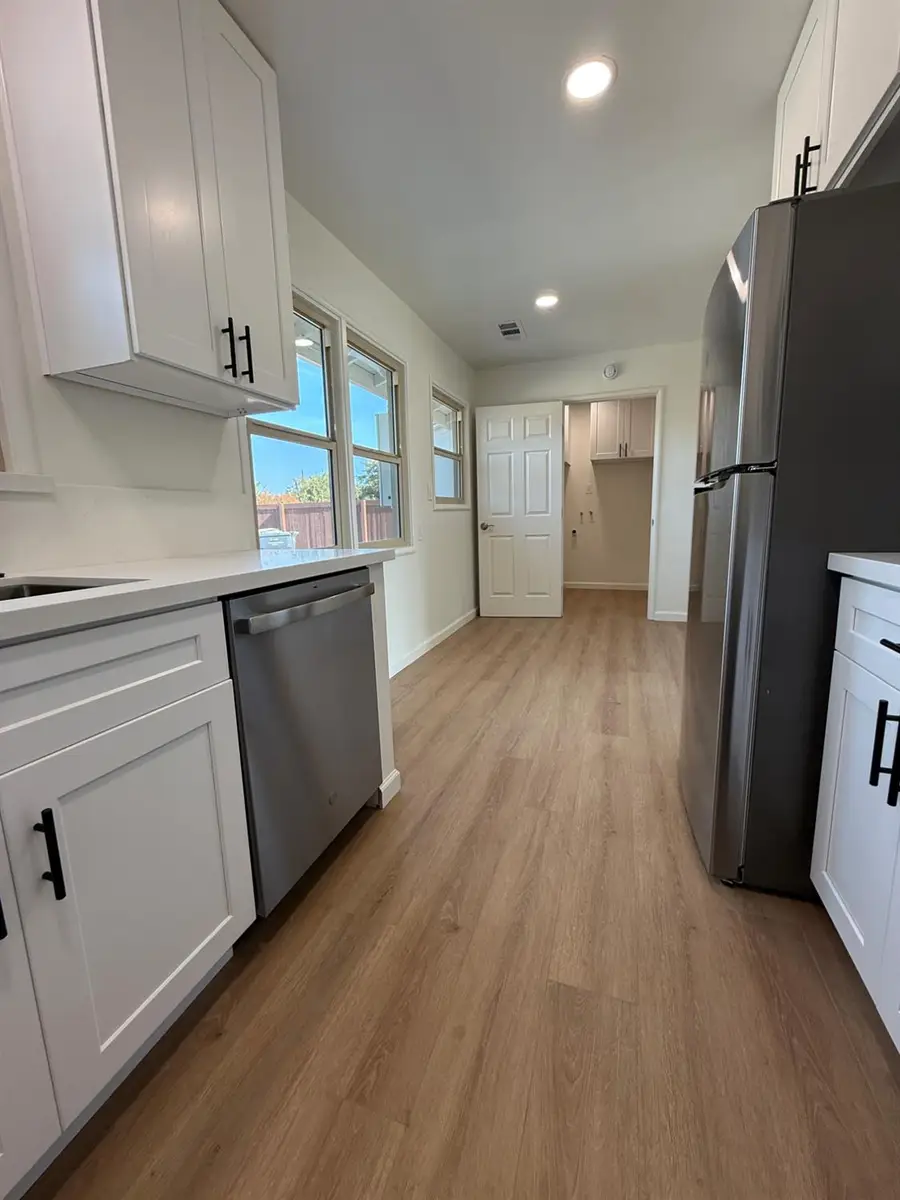 701 S Minaret, Turlock, CA 95380 - #2