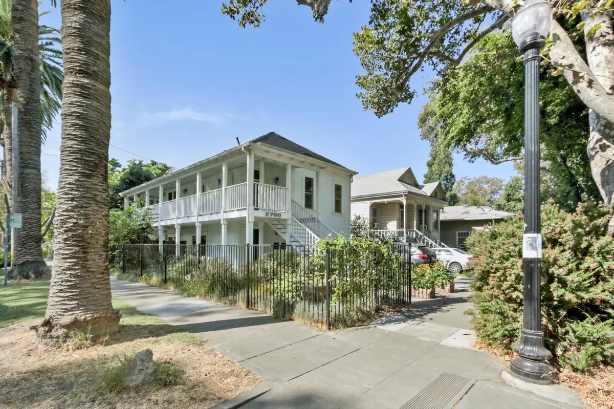 2730 F Street, Sacramento, CA 95816 - #1