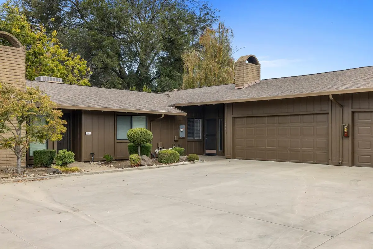 2423 W Elm Street, Lodi, CA 95242 - #1