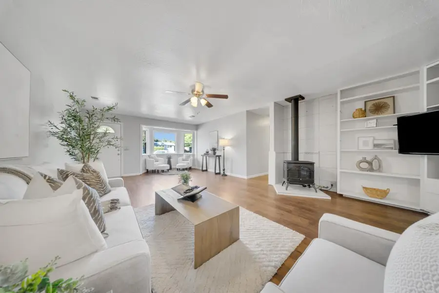 5556 Joan Way, Loomis, CA 95650 - #3