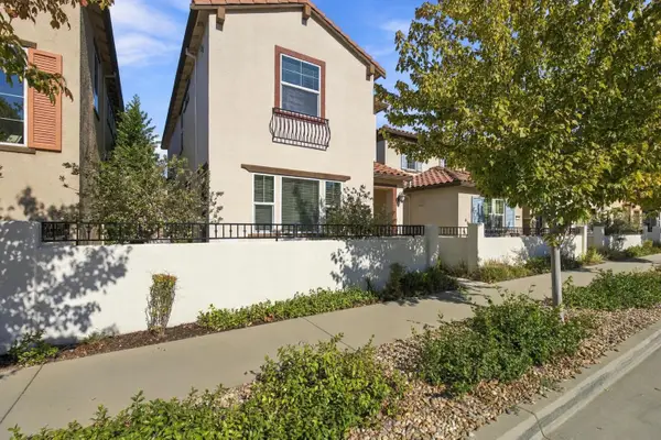 1040 Kirkhill Drive, Roseville, CA 95747