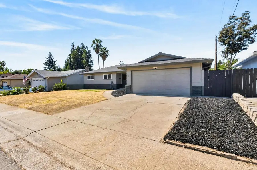 79 Malone Court, Sacramento, CA 95820 - #3