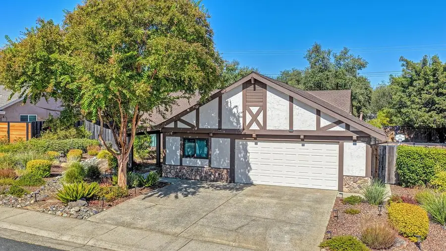 1833 Woodacre Way, Roseville, CA 95661 - #2