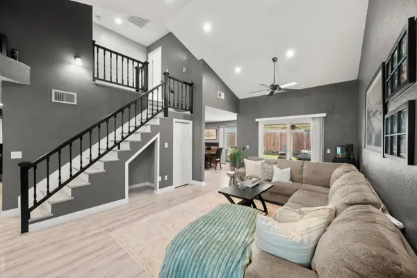 4124 Pebble Oaks Court, Antelope, CA 95843