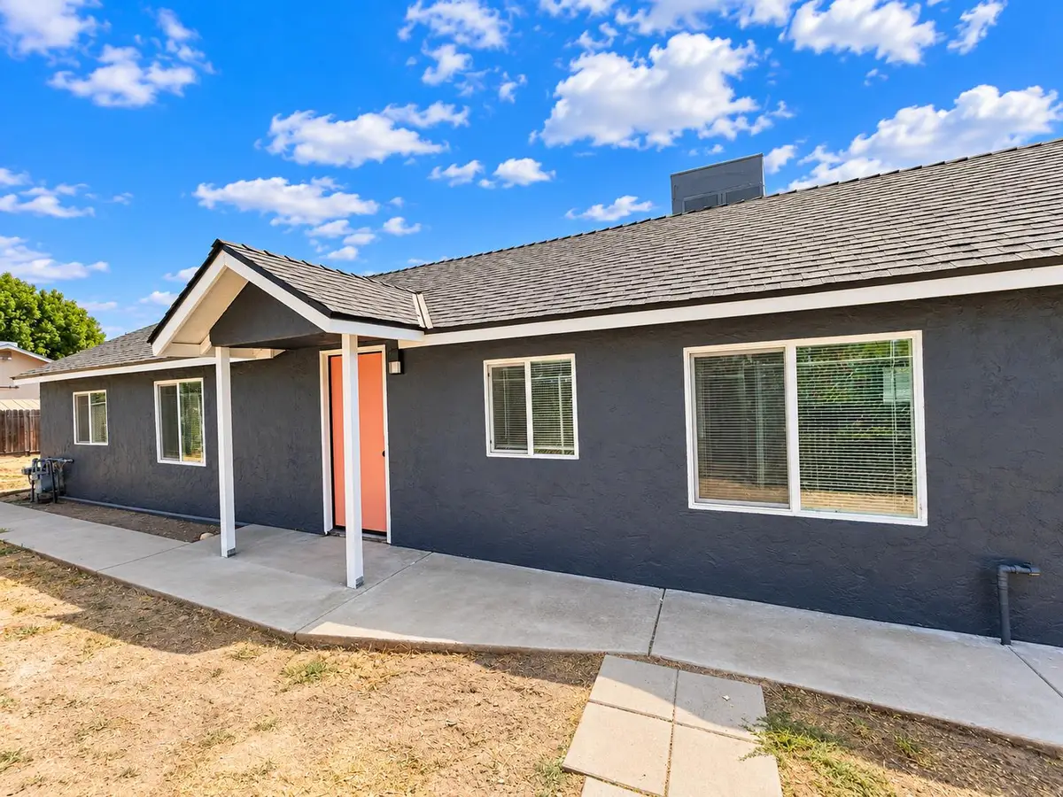 141 W Ashlan Avenue, Fresno, CA 93705 - #1