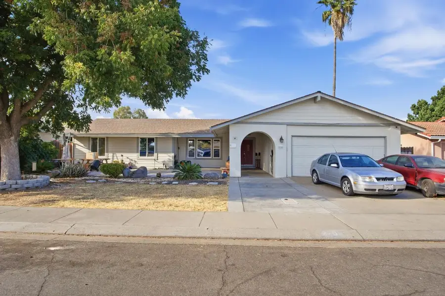 2201 Hale Aloha Way, Ceres, CA 95307 - #2