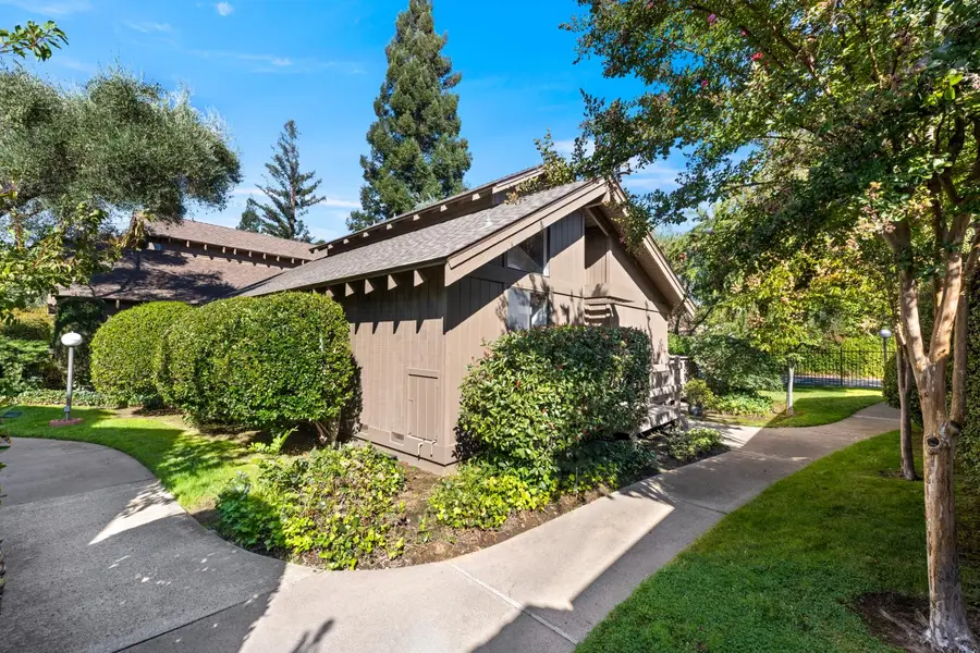 5906 Oak Avenue, Carmichael, CA 95608 - #3