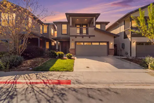 250 Clover Meadows Circle, Lincoln, CA 95648