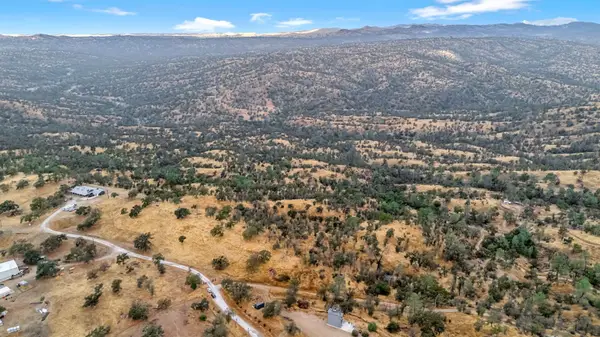 37749 Misty Ridge Road, Raymond, CA 93653