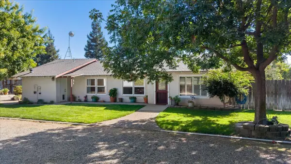 7625 Rodden Road, Oakdale, CA 95361