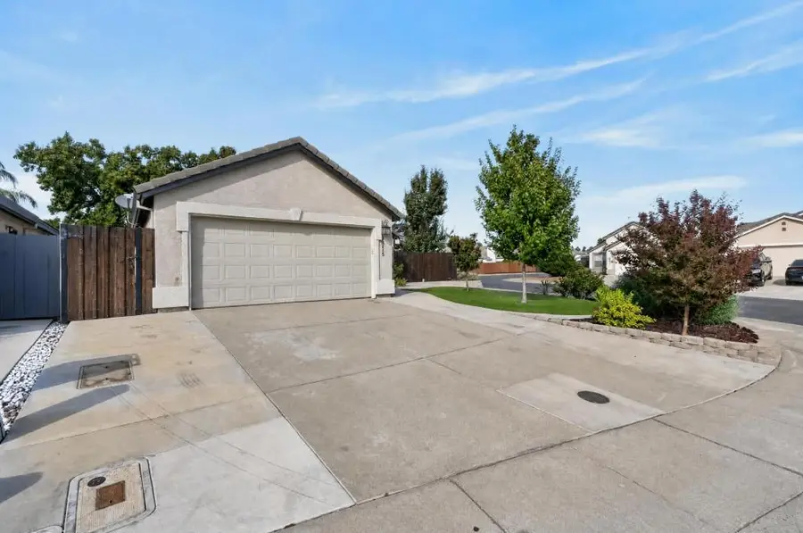 8825 Alder Grove Place, Elk Grove, CA 95624 - #3