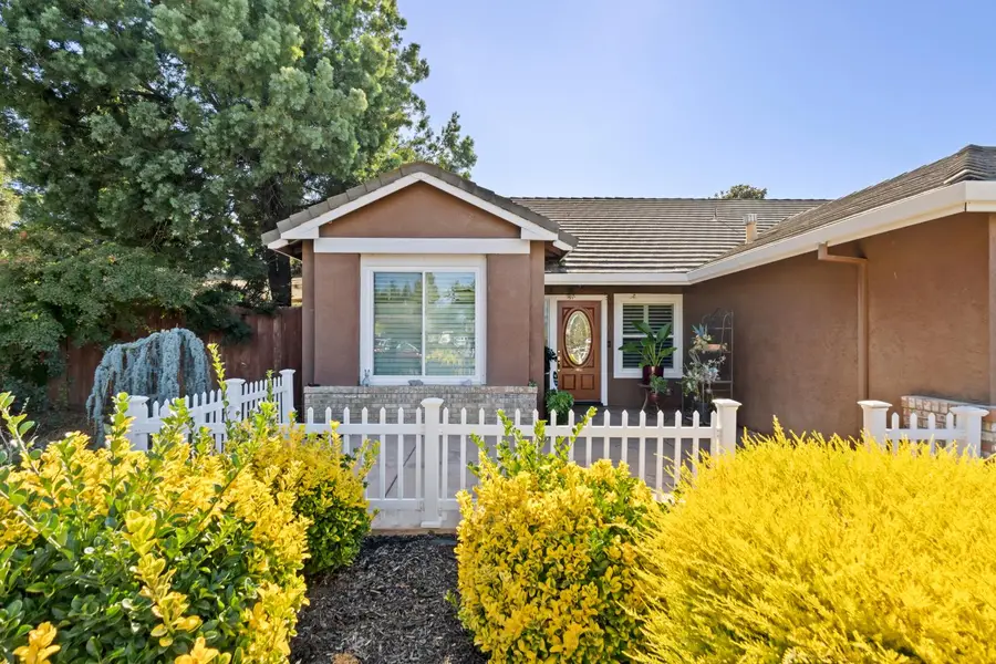 908 Courtenay Court, Galt, CA 95632 - #3