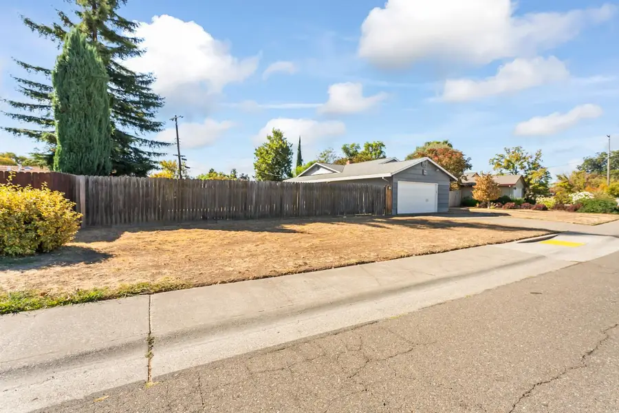 2436 Salix Way, Sacramento, CA 95825 - #2