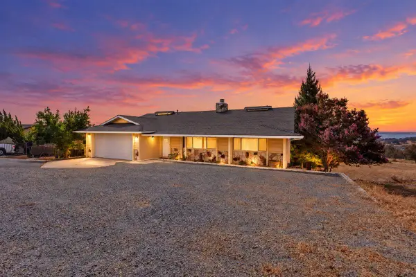 3460 Lakeview Drive, Ione, CA 95640