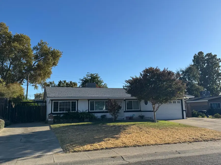 7428 Autumn Avenue, Citrus Heights, CA 95621 - #2