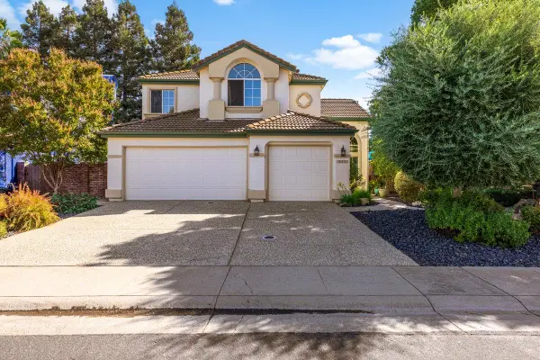 9021 Old Creek Drive, Elk Grove, CA 95758