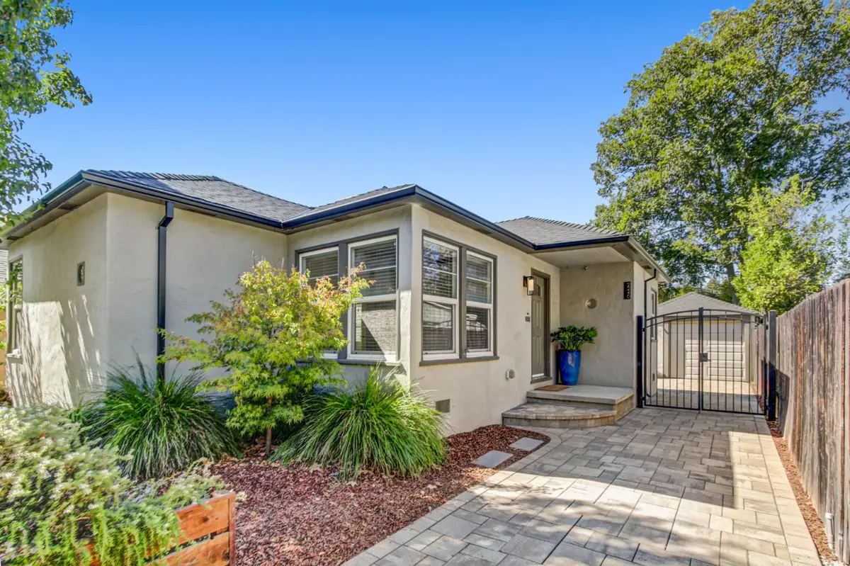 2240 33rd Street, Sacramento, CA 95817 - #1