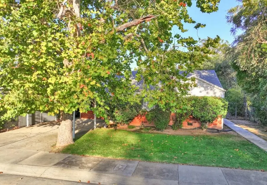 3811 43rd Street, Sacramento, CA 95820 - #3