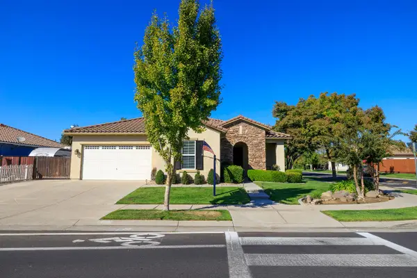 446 1st, Escalon, CA 95320