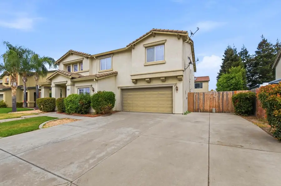 1570 Sage Sparrow Avenue, Manteca, CA 95337 - #2