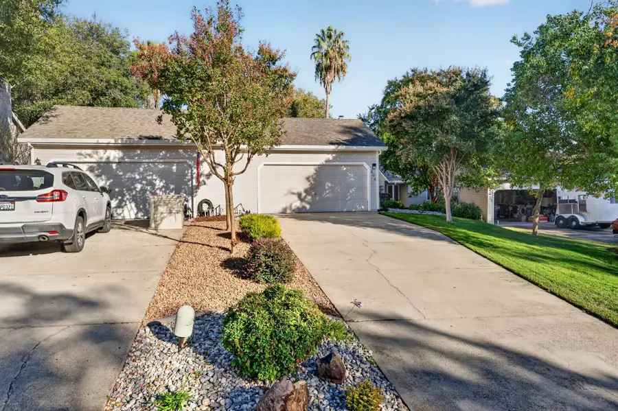 404 Lakeside Way, Folsom, CA 95630 - #2
