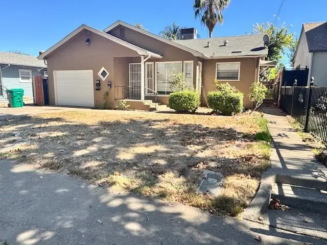 624 N School Street, Lodi, CA 95240 - #2