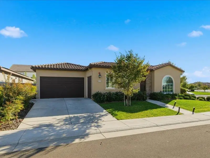 8132 Seahorse Way, Elk Grove, CA 95757 - #2