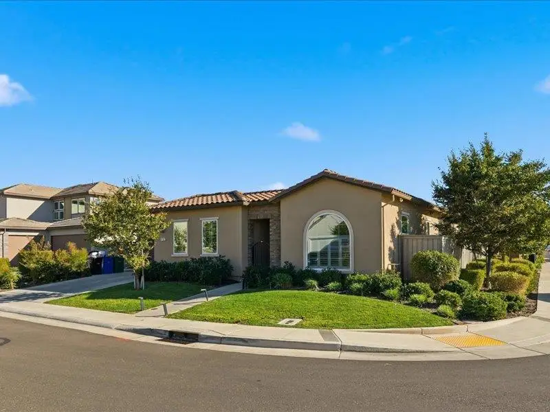 8132 Seahorse Way, Elk Grove, CA 95757 - #3