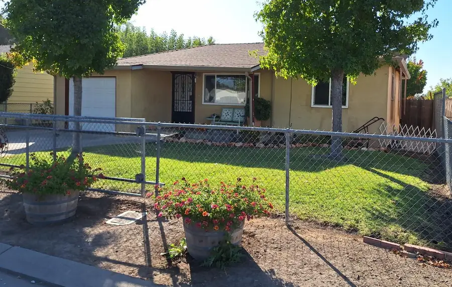 4044 E 4th Street, Stockton, CA 95215 - #2