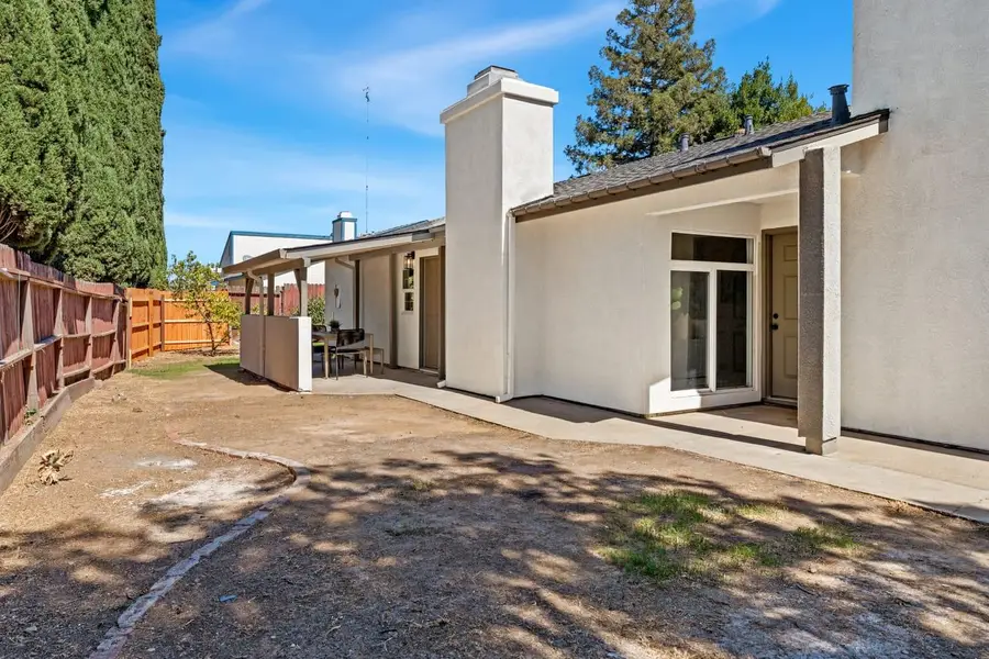 7201 Willow Wind Court, Sacramento, CA 95828 - #2