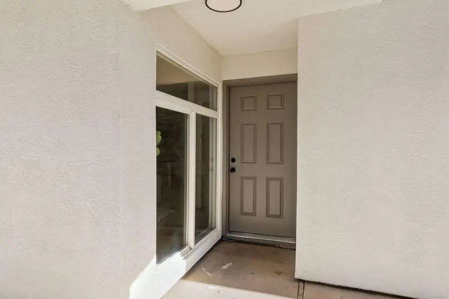 7201 Willow Wind Court, Sacramento, CA 95828 - #3