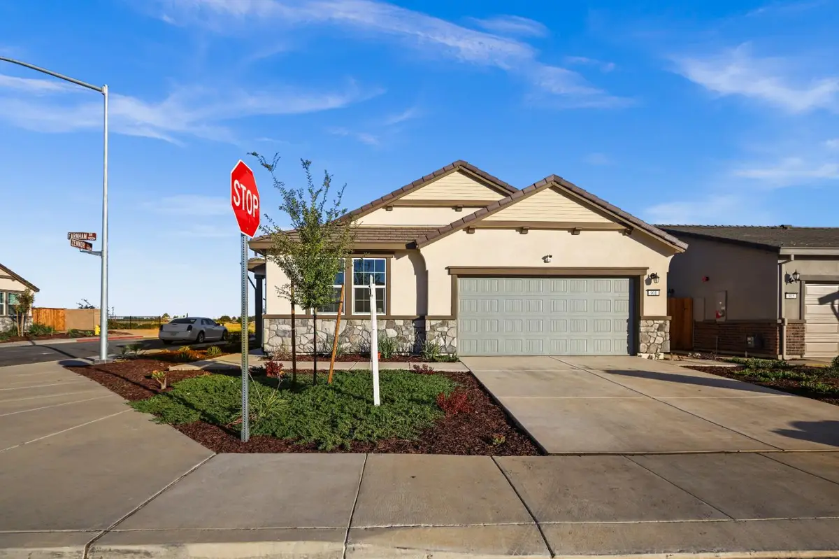 901 Farnham Drive, Patterson, CA 95363 - #1