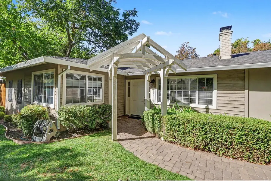 4725 Moore Way, Carmichael, CA 95608 - #3