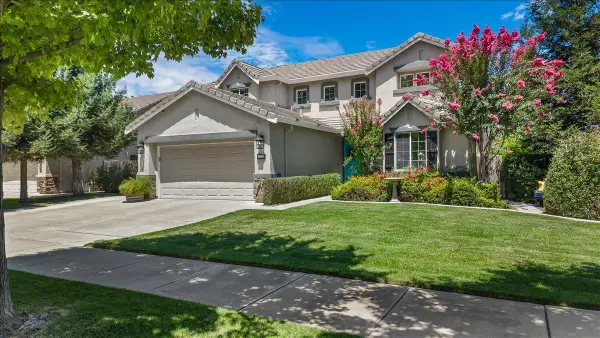 253 W Shasta Avenue, Ripon, CA 95366