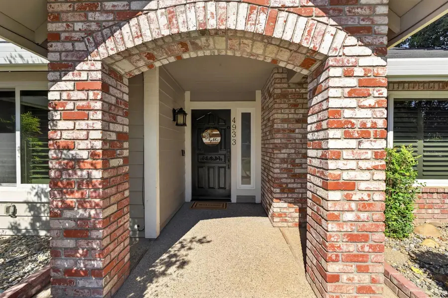 4933 Brownstone Court, Elk Grove, CA 95758 - #3