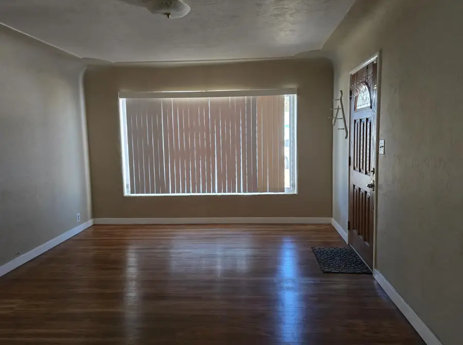 530 Locust Avenue, Manteca, CA 95337 - #3
