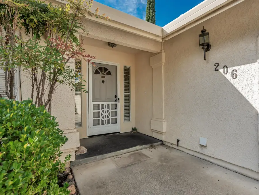 206 Shadowrun, Redding, CA 96003 - #2