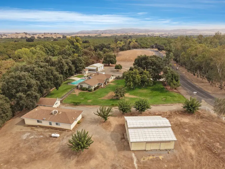 9999 N Shelton Road, Linden, CA 95236 - #2