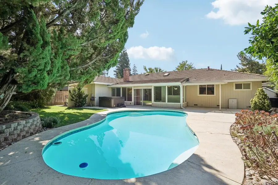 5038 Primrose Drive, Fair Oaks, CA 95628 - #2
