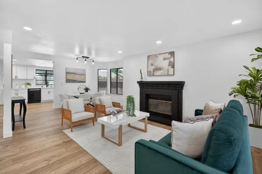 7001 Fall Way, Elk Grove, CA 95758 - #3