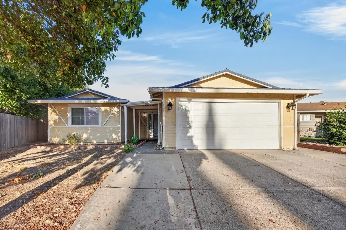 5267 Village Wood Drive, Sacramento, CA 95823 - #1