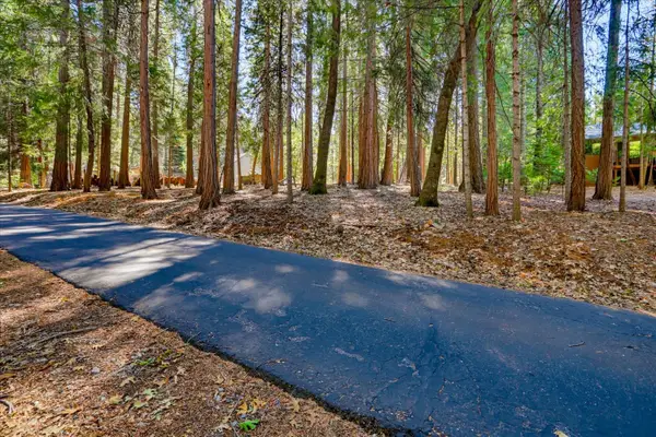 13184 Quaker Hill Cross Road, Nevada City, CA 95959